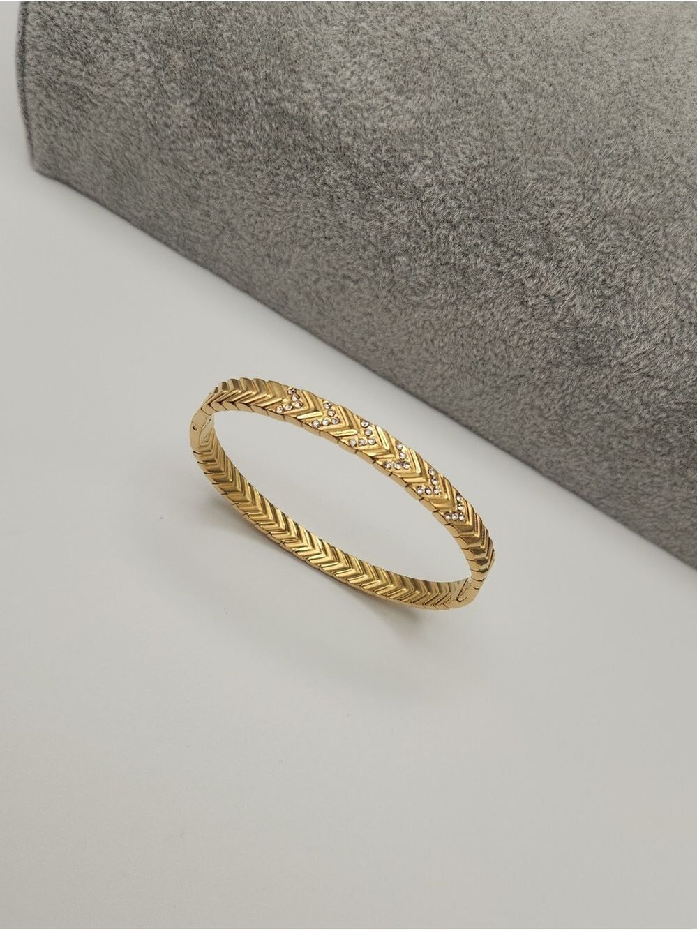 18k Gold Plated Stainless Steel Zircon Chevron Bangle Bracelet Jewelry